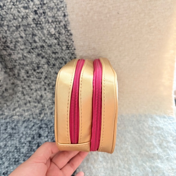 Super Mario Bros - Travel Pouch, Make Up Bag - Picture 6 of 8